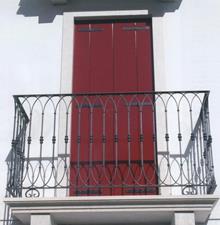   Pasamanos y balcones en hierro