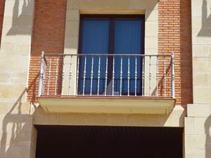   Pasamanos y balcones en hierro