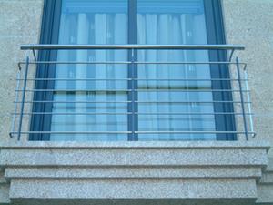   Pasamanos y balcones en INOX